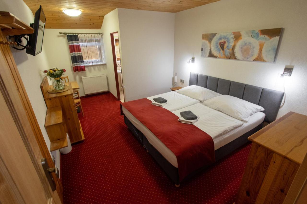 Wellness & Restaurant U Fandy Hotell Lhotka  Exteriör bild