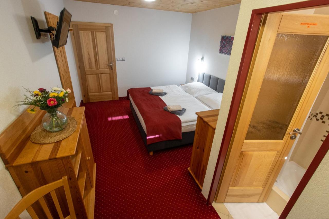 Wellness & Restaurant U Fandy Hotell Lhotka  Exteriör bild