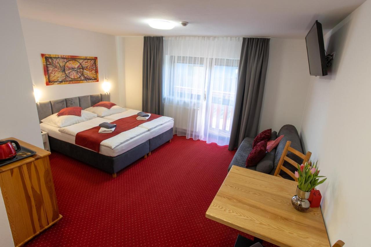 Wellness & Restaurant U Fandy Hotell Lhotka  Exteriör bild