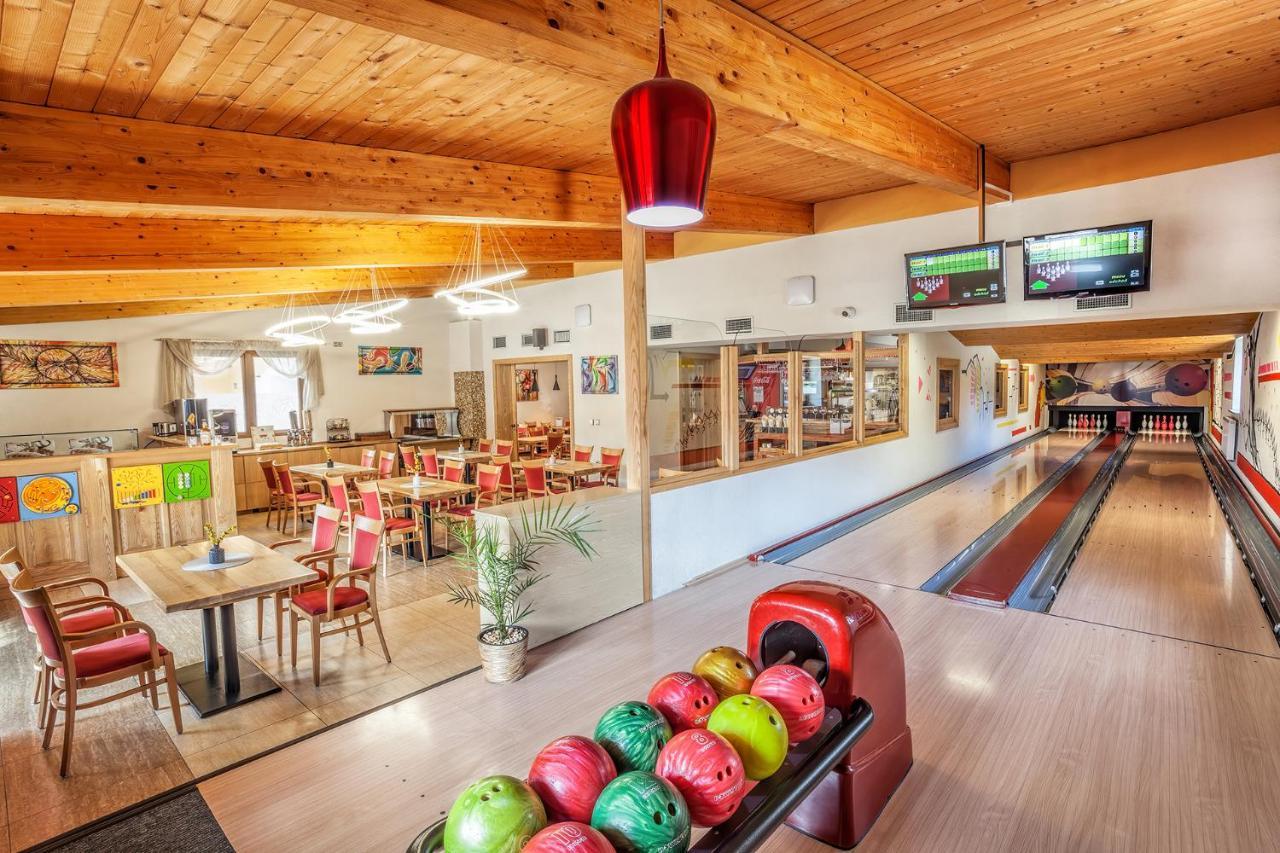 Wellness & Restaurant U Fandy Hotell Lhotka  Exteriör bild