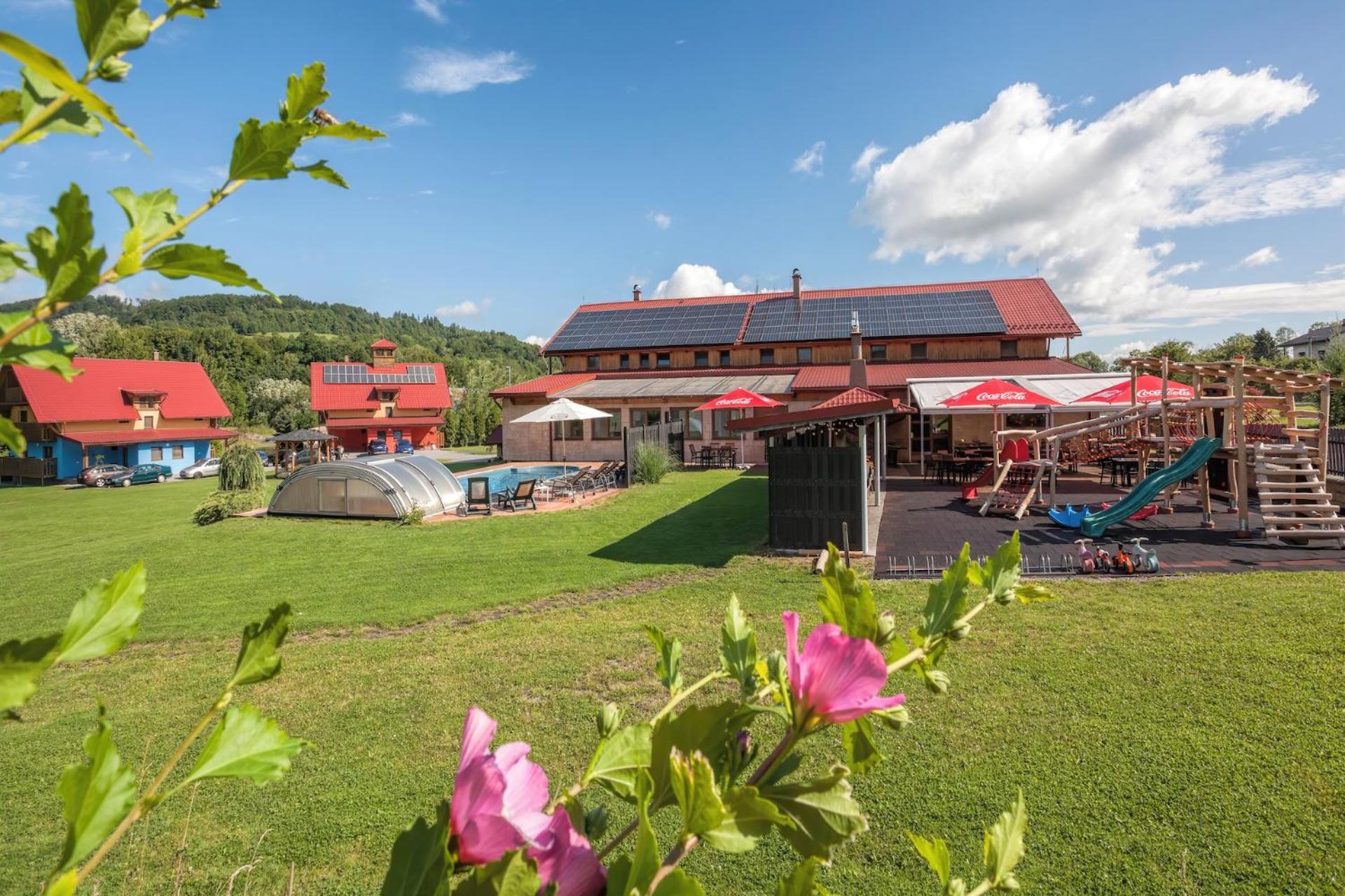Wellness & Restaurant U Fandy Hotell Lhotka  Exteriör bild